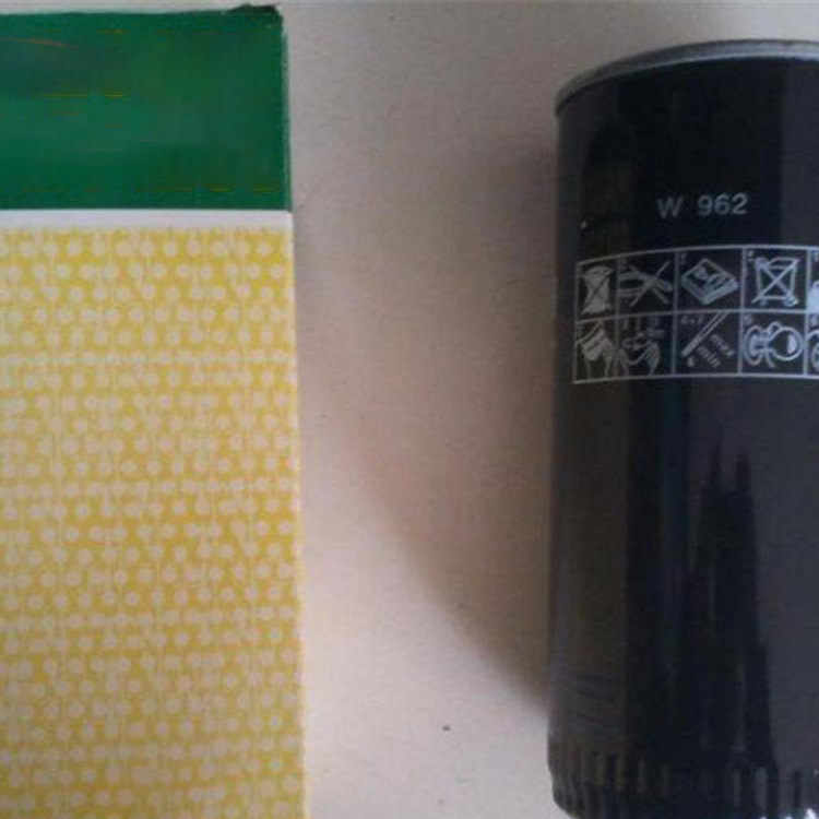 Reemplazo del filtro de aceite de Bomag 96006362